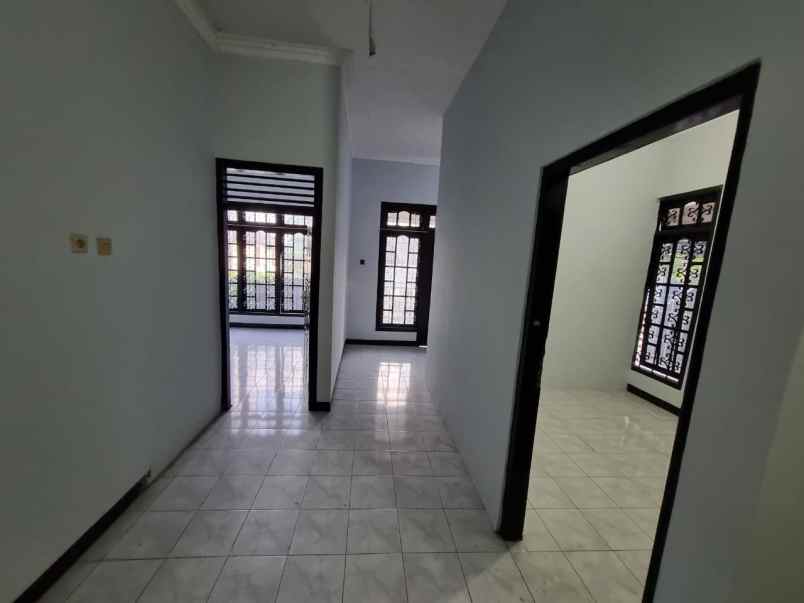 dijual kost jl kaliurang km 15