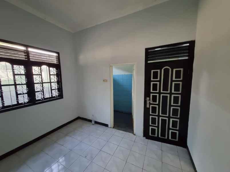 dijual kost jl umbulmartani ngemplak