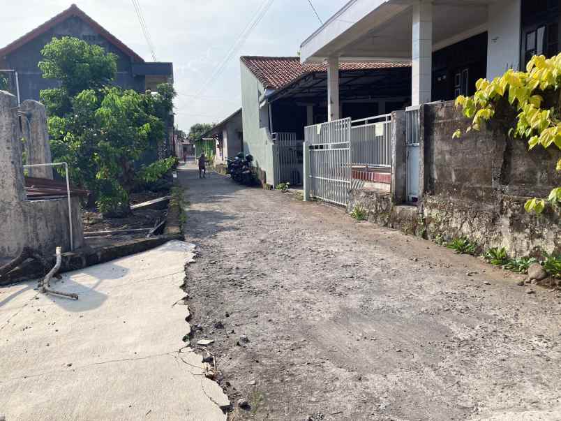 dijual kost jl umbulmartani ngemplak