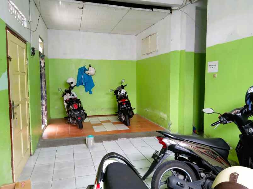 dijual kost karang malang