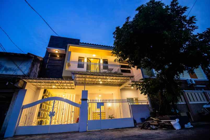 dijual kost lebak bulus jakarta selatan