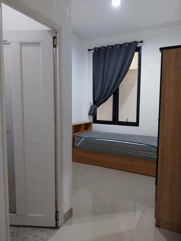 dijual kost ui depok