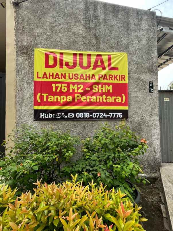 dijual lahan usaha parkiran mobil