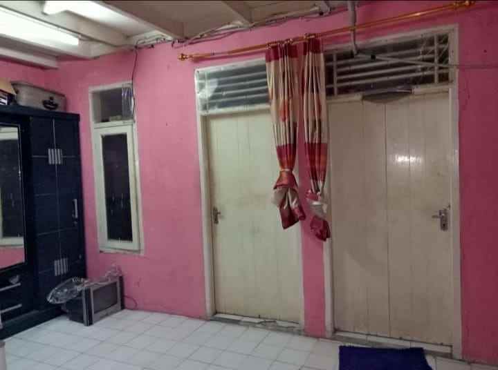 dijual murah rumah 1 5 lantai di perumnas bekasi kota