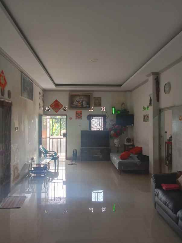 dijual ruko 2 pintu di jalan raya cipayung depok