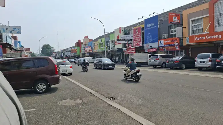 dijual ruko canadian broadway kota wisata