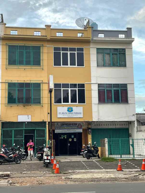 dijual ruko di daerah pos pengumben