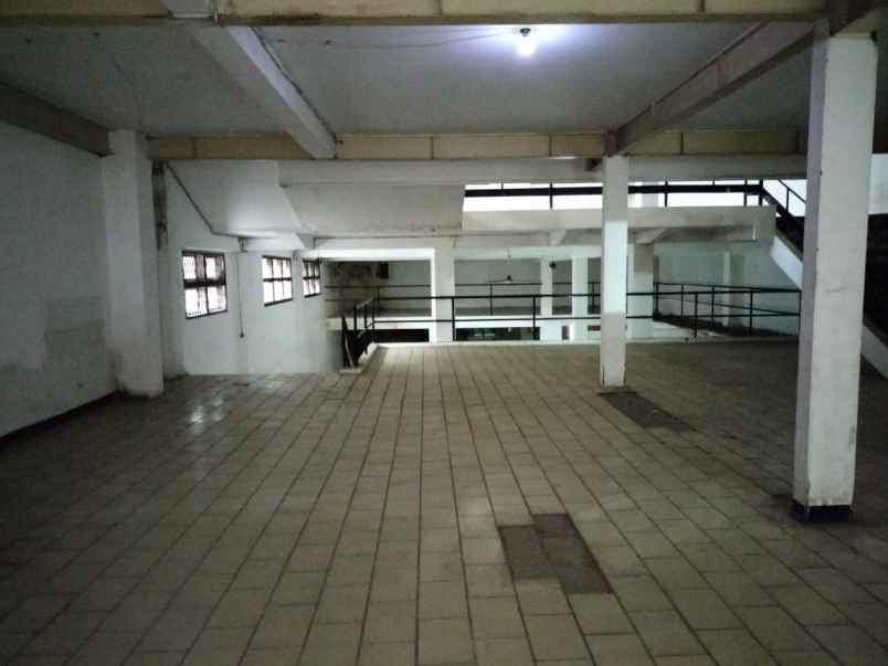 dijual ruko gudang kantor jl urip sumoharjo keputran