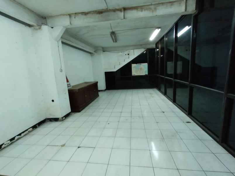 dijual ruko gudang kantor jl urip sumoharjo keputran