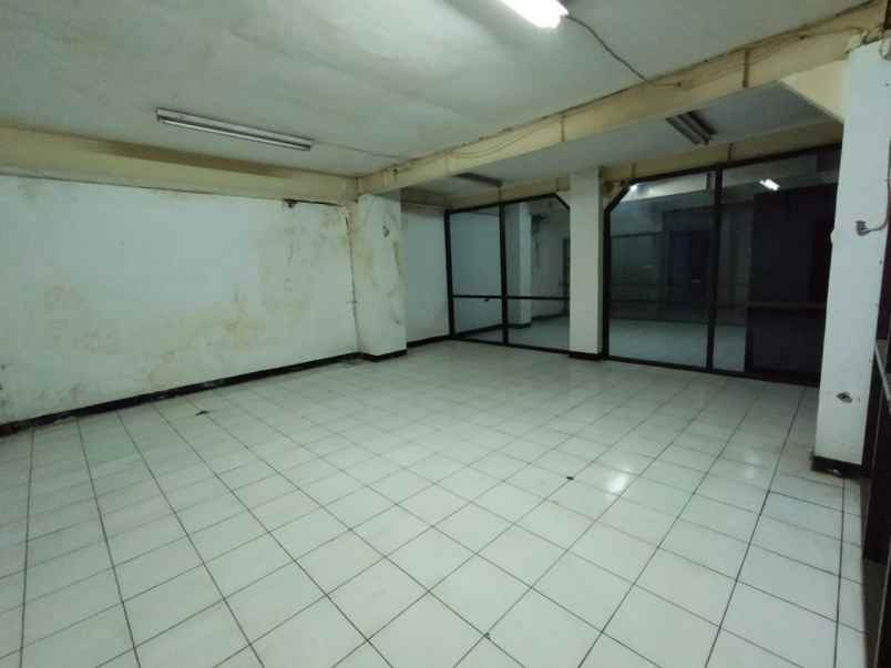 dijual ruko gudang kantor jl urip sumoharjo keputran