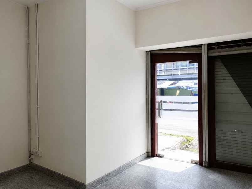 dijual ruko gudang kantor lemah wungkuk cirebon jawa