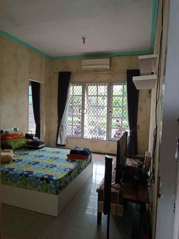 dijual rumah 2 lantai di cimanggis depok