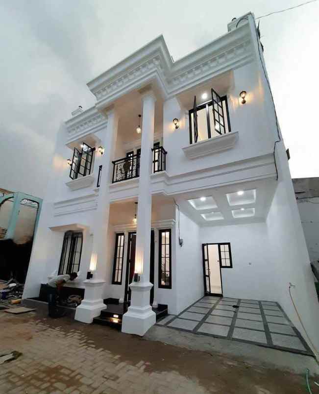 dijual rumah 3 lantai beji depok 1 miliar