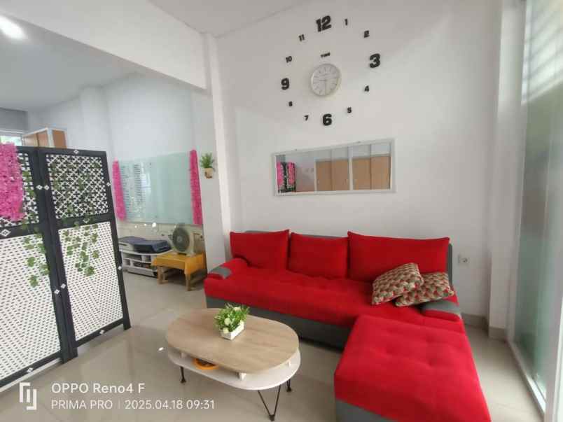 dijual rumah 3 lantai full furnished arcamanik bandung