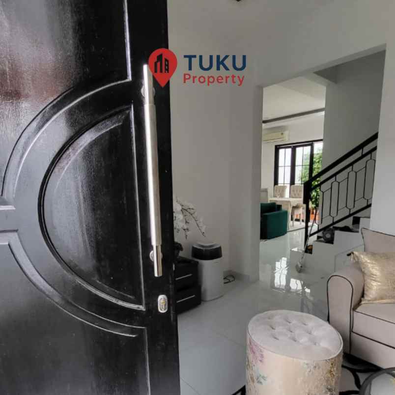 dijual rumah american classic di pamulang