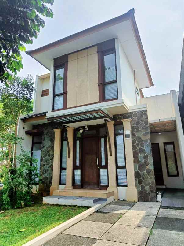 dijual rumah anantha the avani