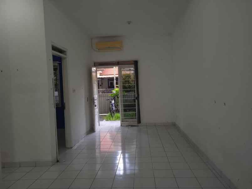 dijual rumah antapani