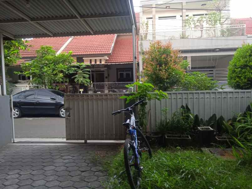 dijual rumah antapani