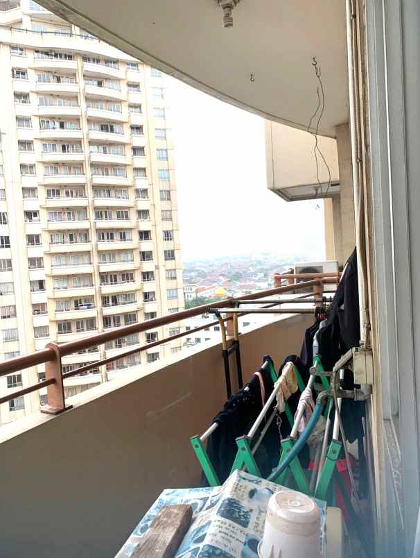 dijual rumah apt paladian park kelapa