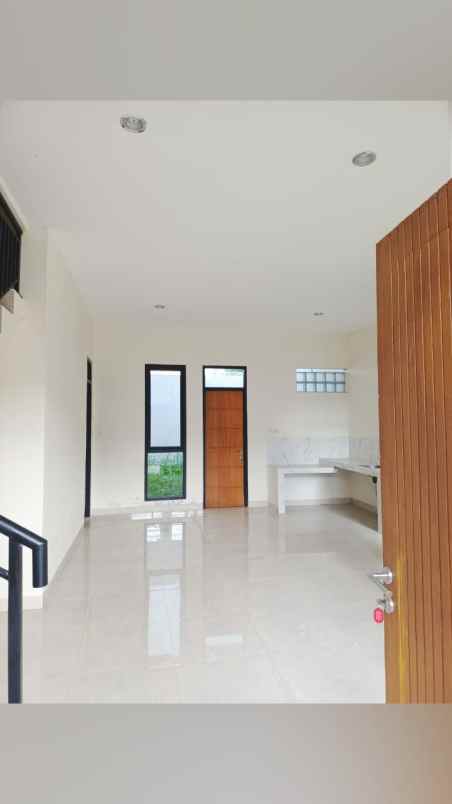 dijual rumah arcamanik