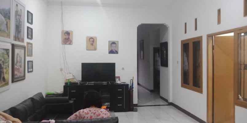 dijual rumah arcamanik bandung kota