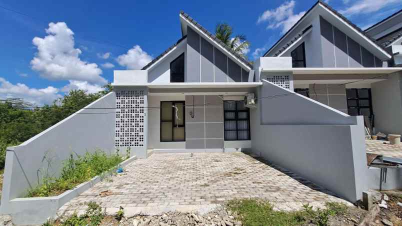 dijual rumah argomulyo kec sedayu