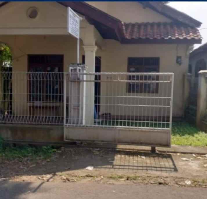 dijual rumah asri nyaman dan jalannya lebar via lelang