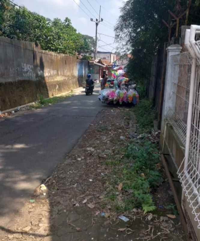 dijual rumah asri nyaman dan jalannya lebar via lelang