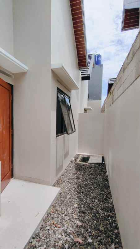 dijual rumah babakan pocis serpong tangsel