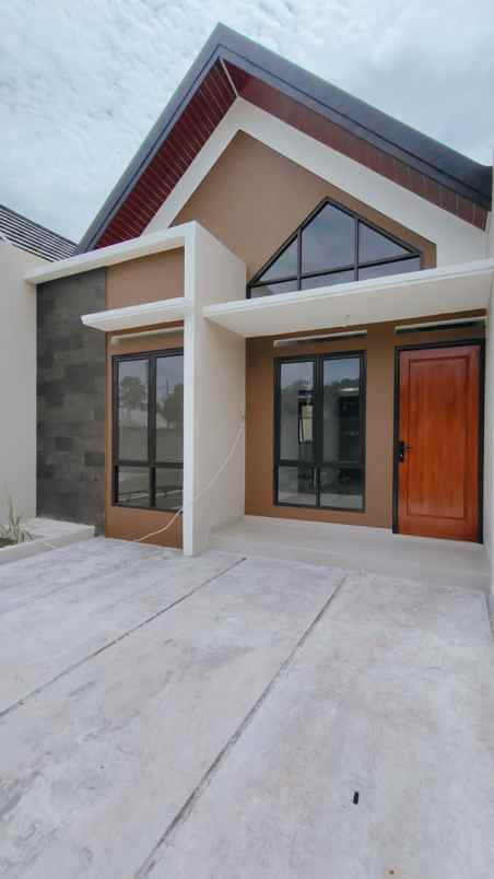 dijual rumah babakan pocis serpong tangsel