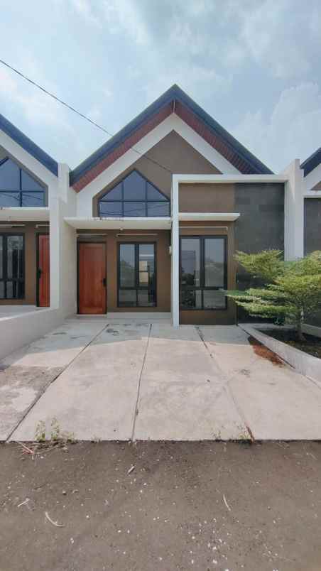 dijual rumah babakan pocis serpong tangsel