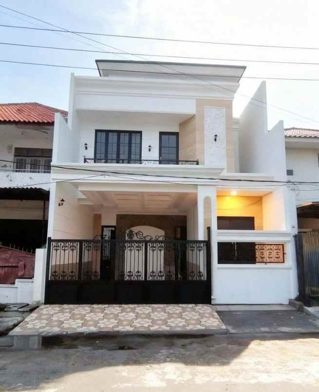 dijual rumah babatan pantai
