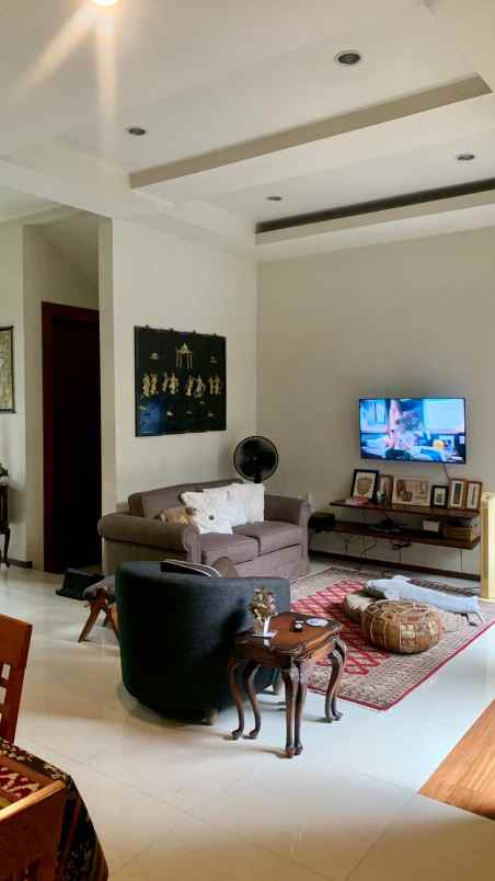 dijual rumah bagus cantik di bintaro sektor 9