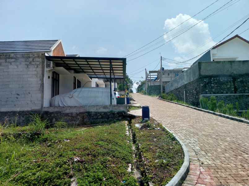 dijual rumah balandongan caringin bogor