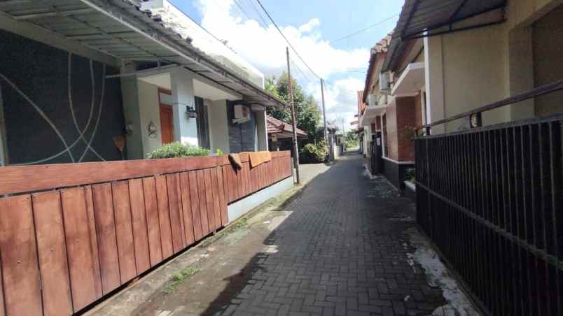 dijual rumah banguntapan bantul