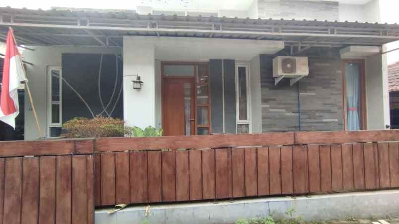 dijual rumah banguntapan bantul