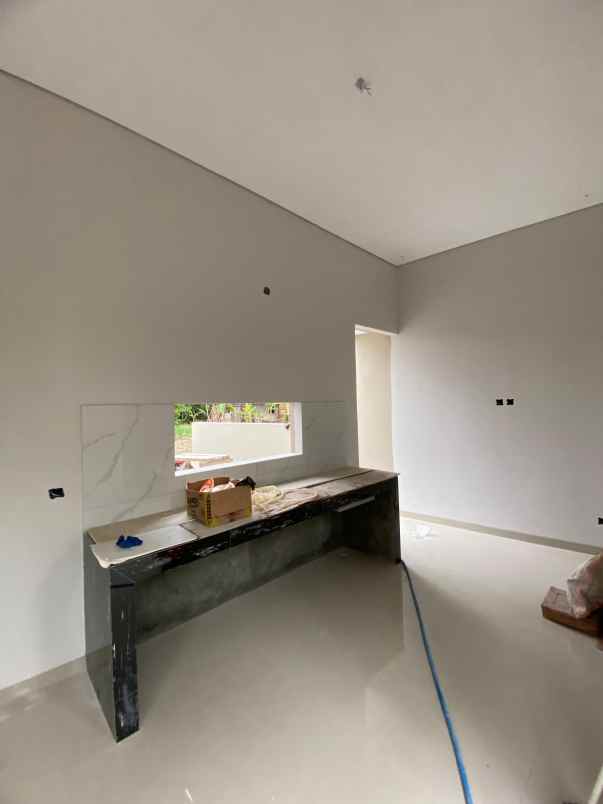 dijual rumah barat rsud sleman