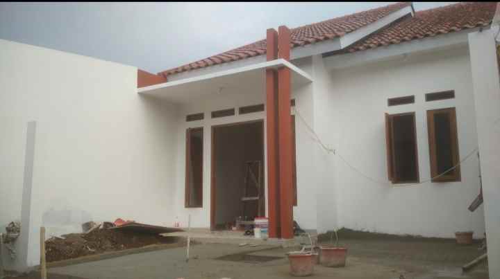 dijual rumah baru 1 lantai di lokasi strategis