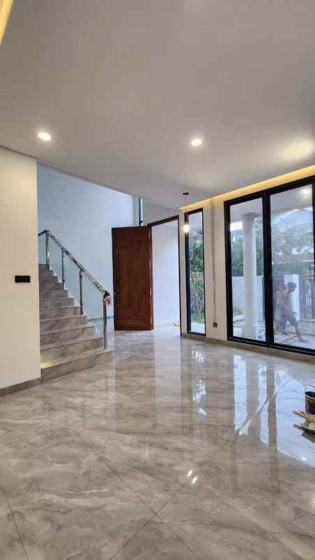 dijual rumah baru di lebak bulus jakarta selatan