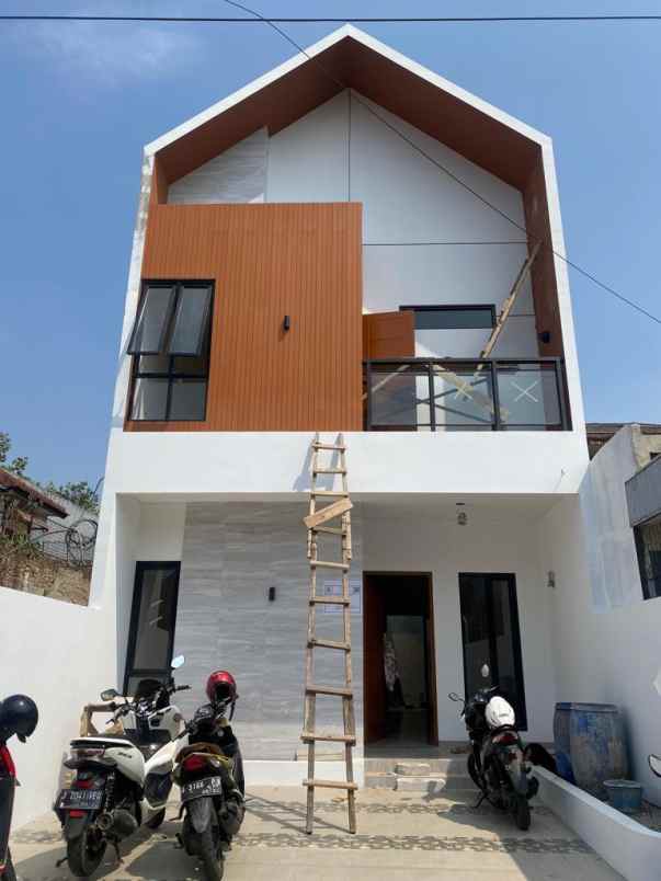 dijual rumah baru di srimahi moch ramdan bkr