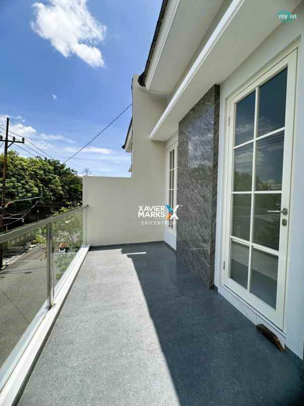 dijual rumah baru gress tenggilis mejoyo dekat ubaya