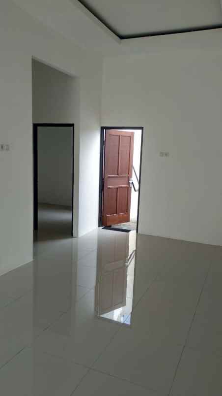 dijual rumah bedahan