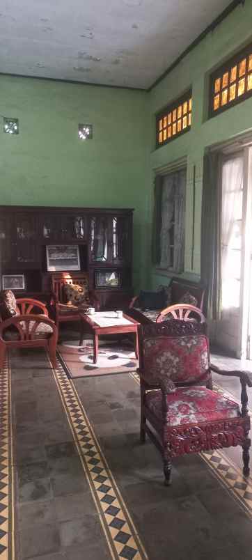 dijual rumah belanda dicimahi