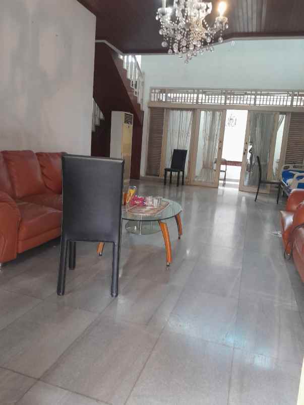 dijual rumah billymoon pondok kelapa