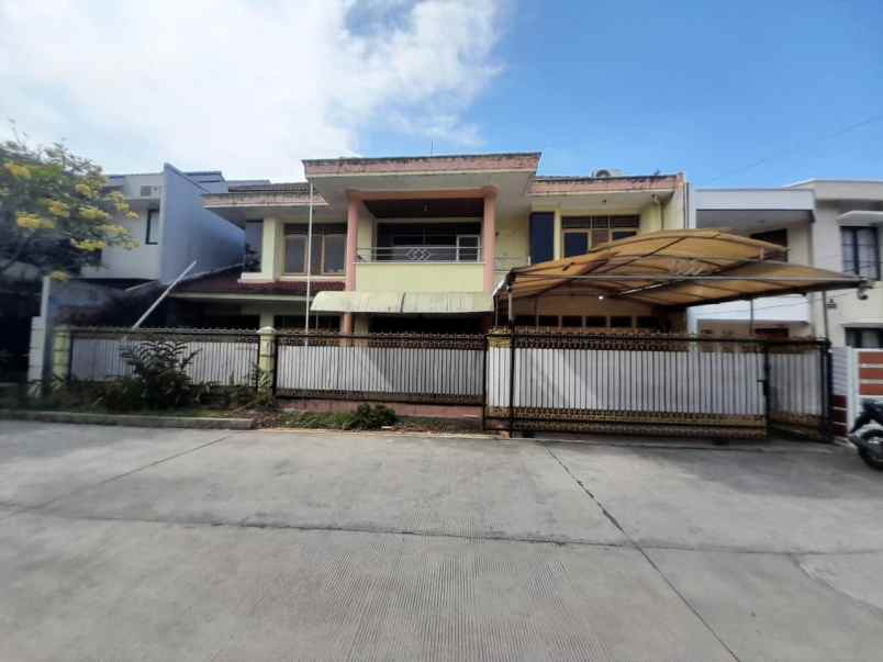 dijual rumah billymoon pondok kelapa