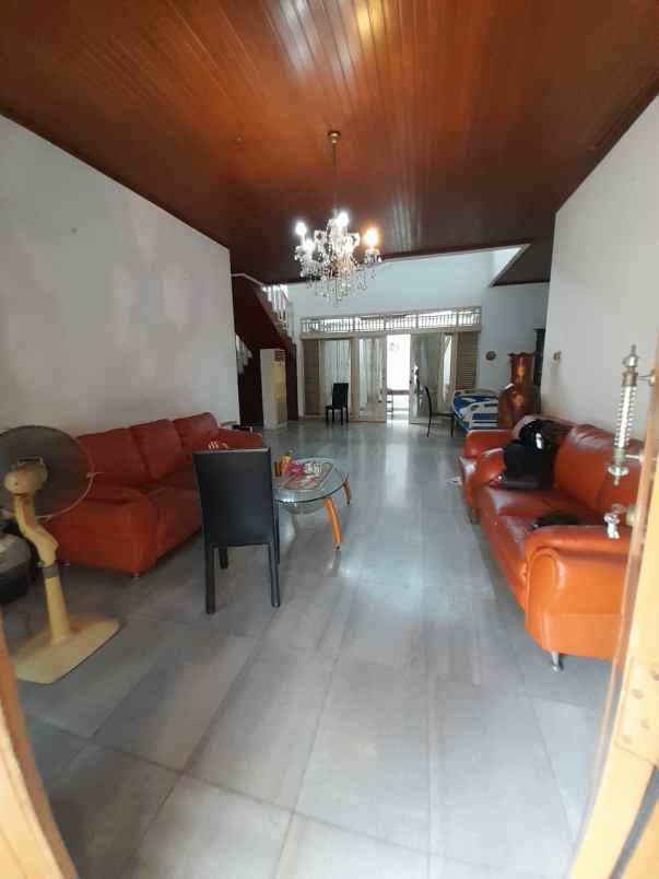 dijual rumah billymoon pondok kelapa