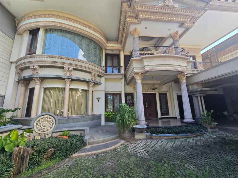 dijual rumah bintang diponggo