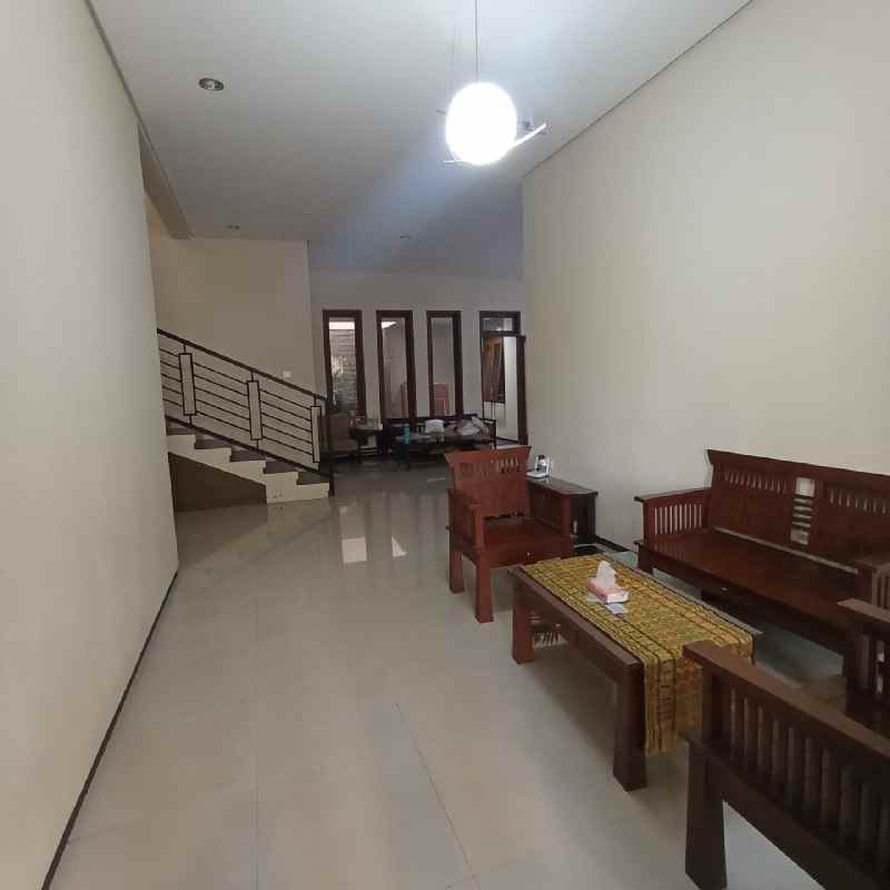 dijual rumah blimbing