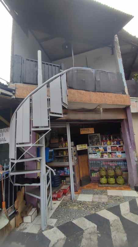 dijual rumah buaran