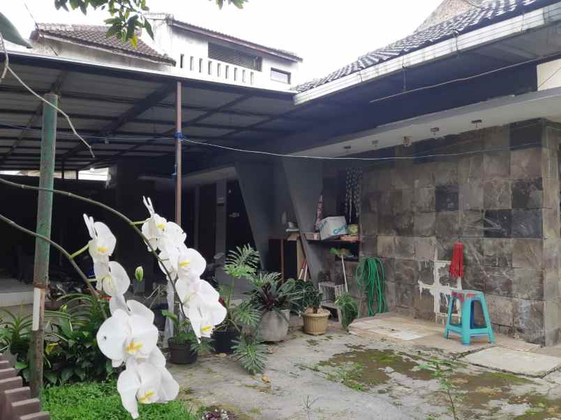 dijual rumah bumi adipura